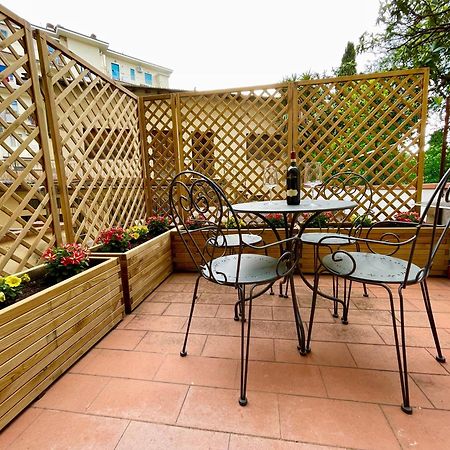 Luxury Careggi Apartment Флоренция Екстериор снимка